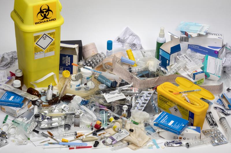 Selecting Appropriate Containers for Storing Medical waste
