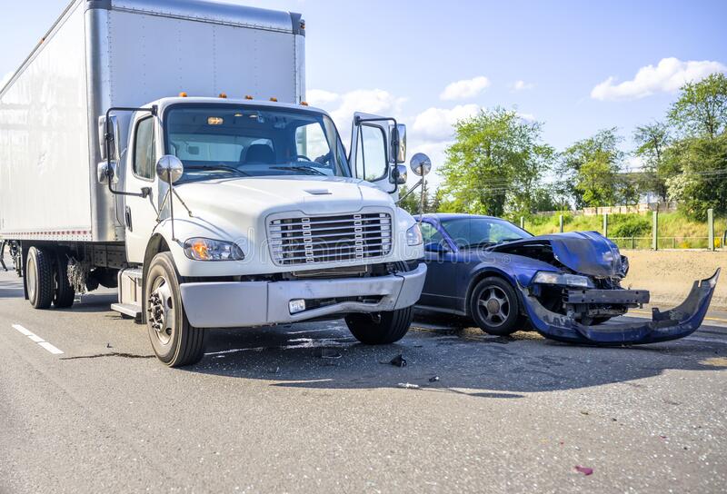 Do You Know What to Do If You’re in an Accident With a Commercial Car?