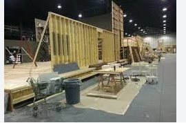 Advising Directors and Producers on Set Design & Builds