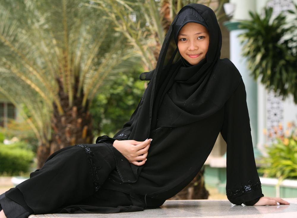 The Beauty of Abaya: Celebrating Cultural Heritage through Fashion